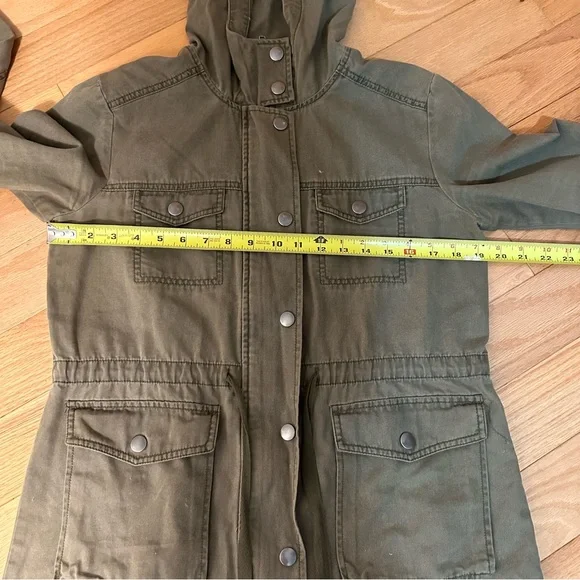 Medium BP Jacket - Picture 8 of 9